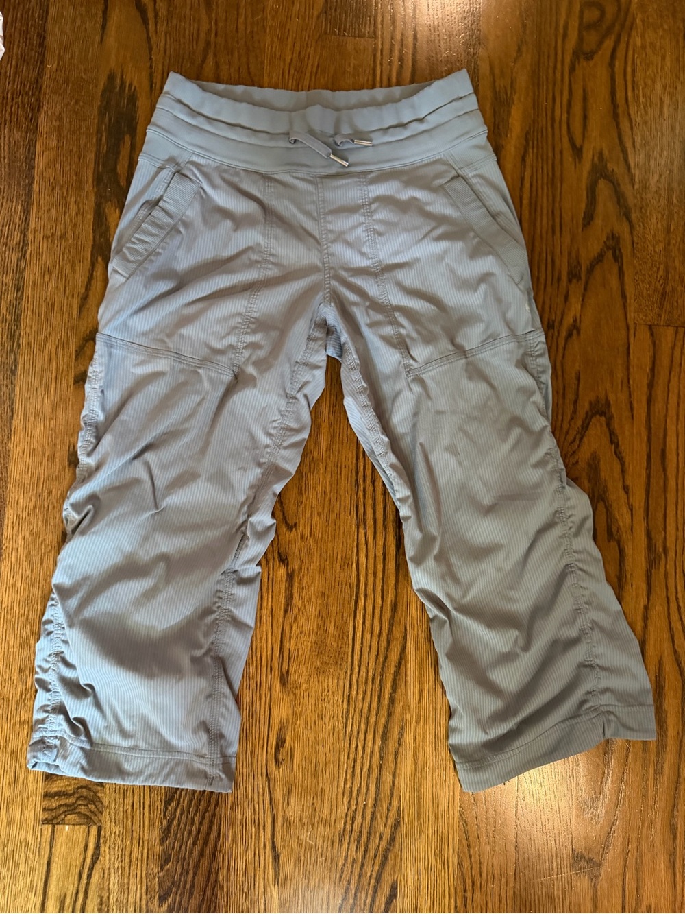 lululemon athletica Gray Ruched Capri Joggers